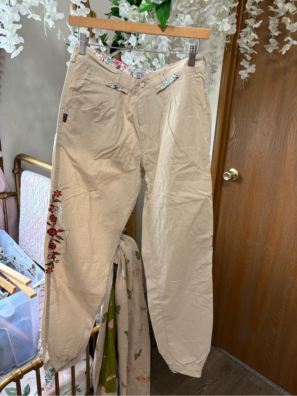Arandu Beige Embroidered Relaxed Trousers with Floral Detail